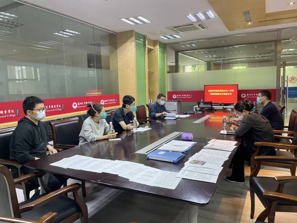 BB贝博艾弗森官方网站 BB贝博艾弗森官方网站