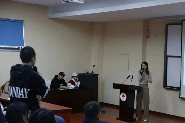 BB贝博艾弗森官方网站 BB贝博艾弗森官方网站