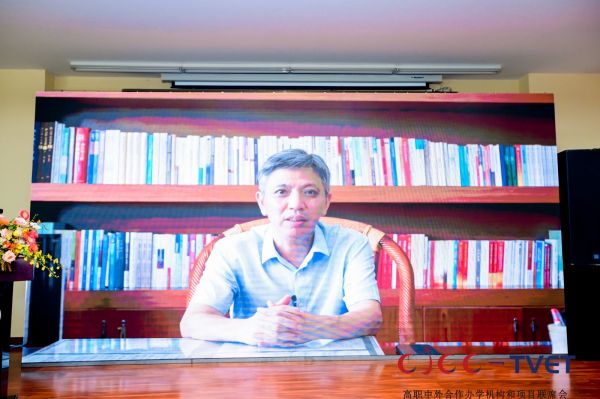 BB贝博艾弗森官方网站 BB贝博艾弗森官方网站