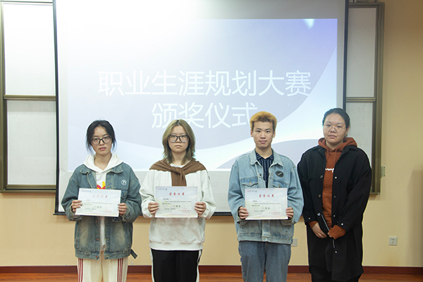 BB贝博艾弗森官方网站 BB贝博艾弗森官方网站