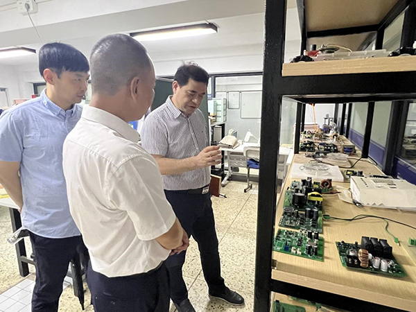 BB贝博艾弗森官方网站 BB贝博艾弗森官方网站