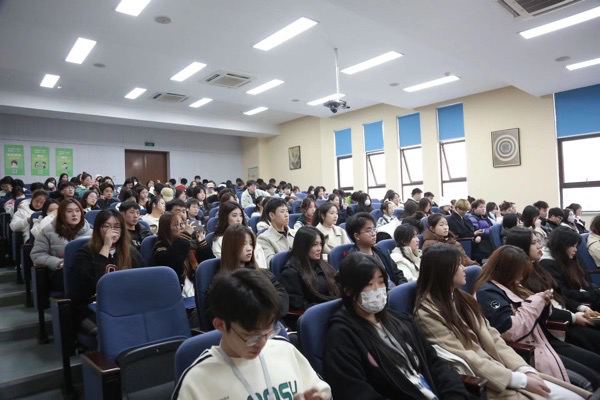 BB贝博艾弗森官方网站 BB贝博艾弗森官方网站