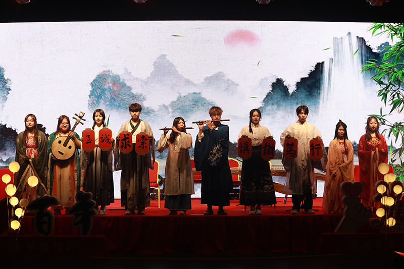 BB贝博艾弗森官方网站 BB贝博艾弗森官方网站