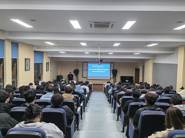 BB贝博艾弗森官方网站 BB贝博艾弗森官方网站