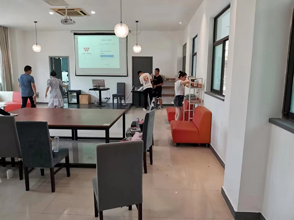 BB贝博艾弗森官方网站 BB贝博艾弗森官方网站