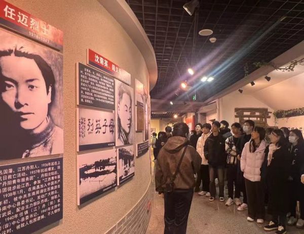 BB贝博艾弗森官方网站 BB贝博艾弗森官方网站