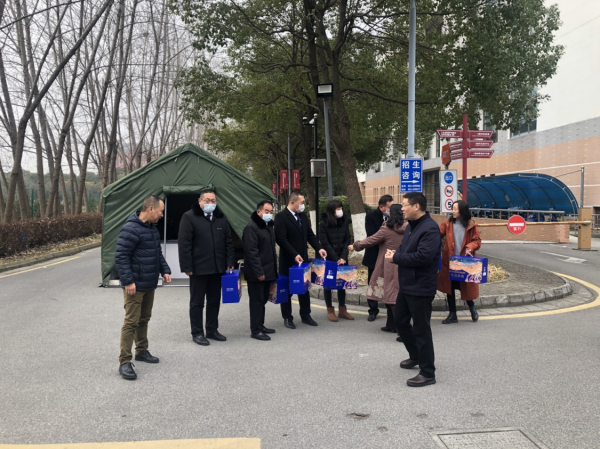 BB贝博艾弗森官方网站 BB贝博艾弗森官方网站