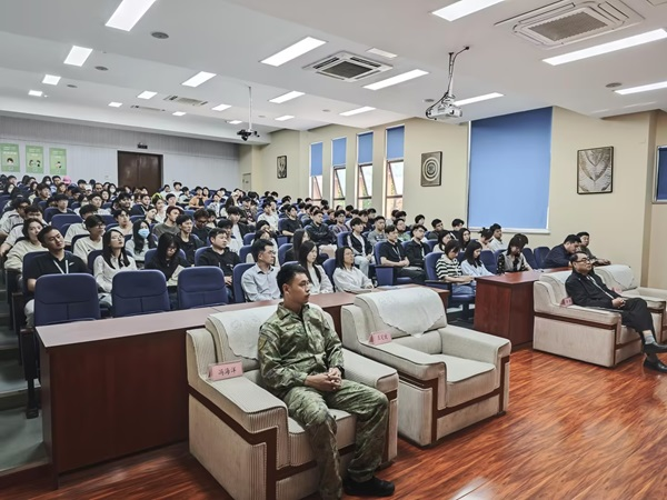 BB贝博艾弗森官方网站