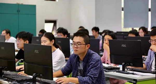 BB贝博艾弗森官方网站 BB贝博艾弗森官方网站