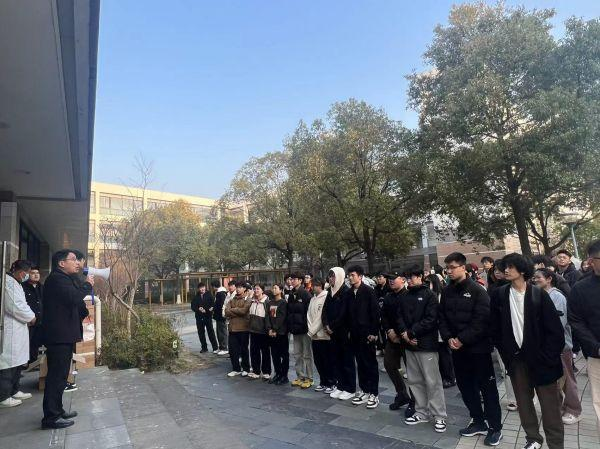 BB贝博艾弗森官方网站