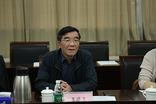 BB贝博艾弗森官方网站 BB贝博艾弗森官方网站