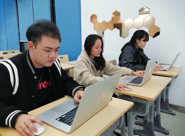 BB贝博艾弗森官方网站 BB贝博艾弗森官方网站