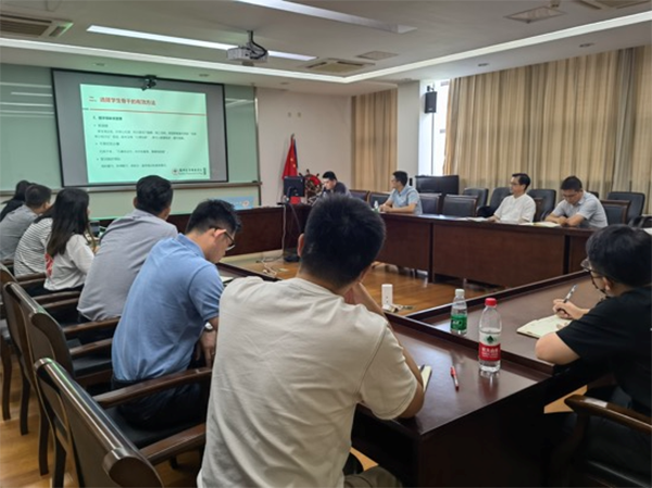 BB贝博艾弗森官方网站 BB贝博艾弗森官方网站