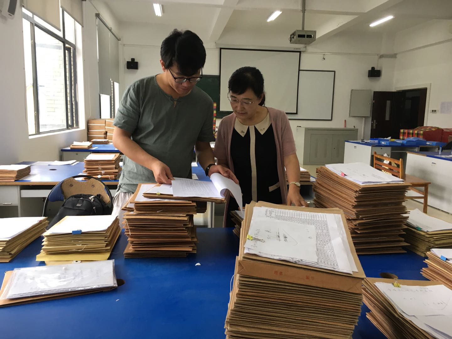 1543913510356217.png 图片1.png