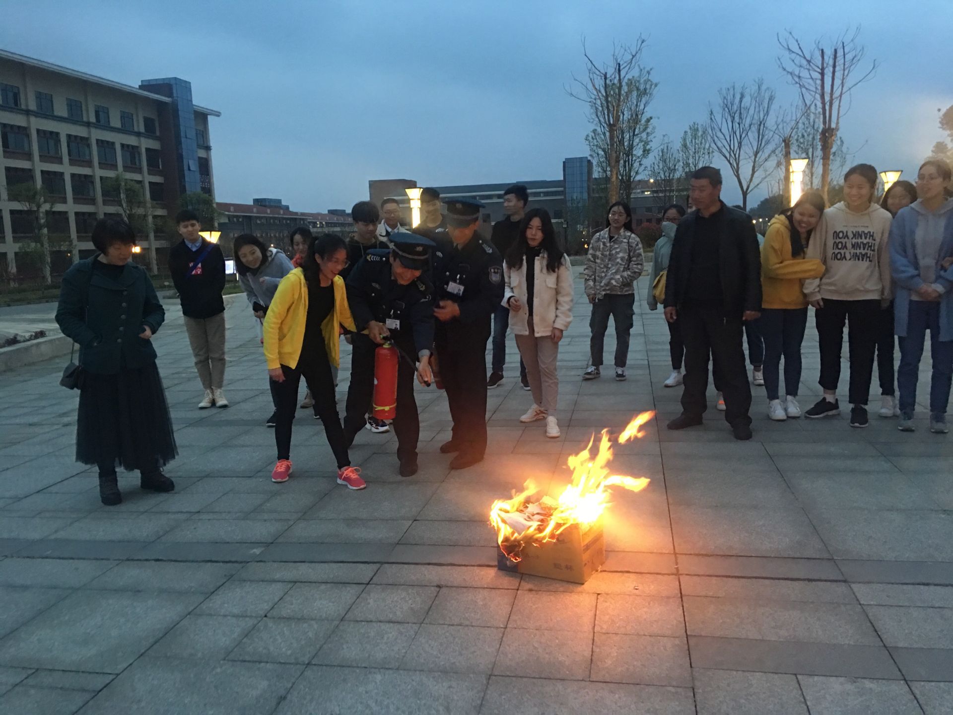 1554256794133342.jpg 1554256794133342.jpg