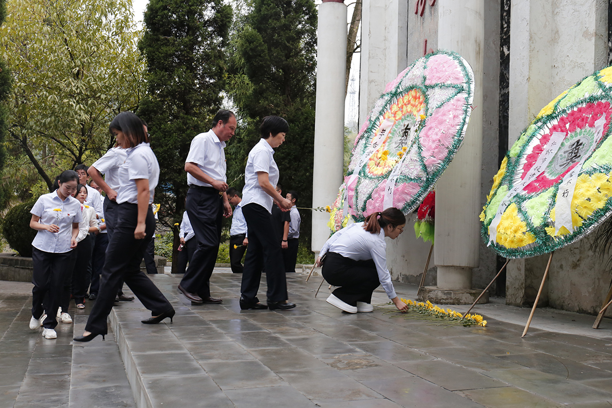 1569918585794624.jpg 9.jpg